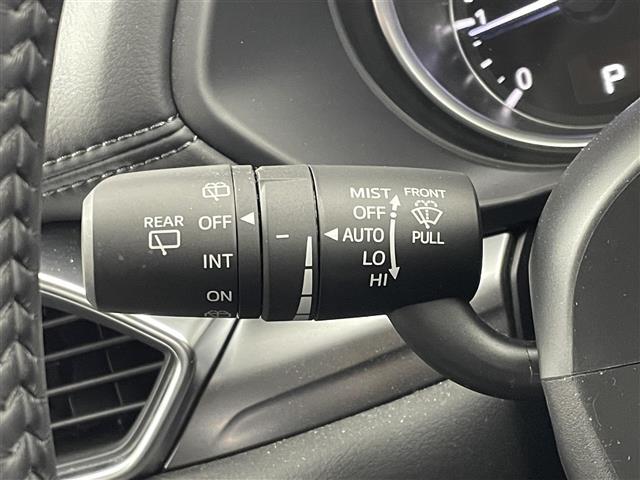 【運転席操作部】快適なドライブを楽しむための機能が装備されています！運転席から触れるので、使いやすいです！除菌プランいれていただくと、さらに清潔で安心していただけます！