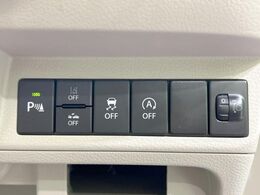 【スズキ　セーフティサポート】走行中に前方の車両等を認識し、衝突しそうな時は警報とブレーキで衝突回避と被害軽減をアシスト。より安全にドライブをお楽しみいただけます。