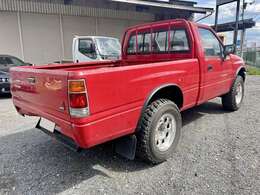 北米’93ISUZU PICK UP仕様にカスタムしたロデオです。過去4～5年に整備もしっかりとしてきました。詳細はお問い合わせください。