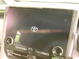 【14インチディスプレイオーディオ】画面内にオーディオ操作はもちろん、空調の調整機能なども盛り込んだ多機能なディスプレイオーディオです！スマートフォン連携はもちろん、車載ナビもお使いいただけます♪