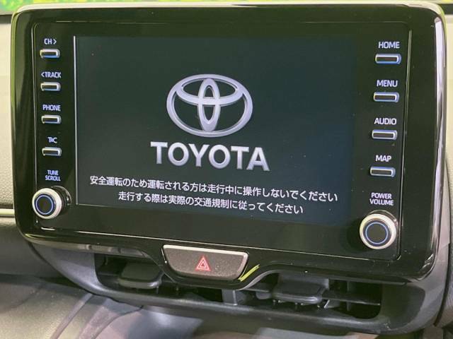 【8インチ　ディスプレイオーディオ】大画面のディスプレイはAppleCarPlayやAndroidAutoが利用可能。大きな画面でスマホナビアプリ等が利用いただけます♪