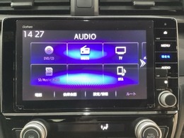 ナビゲーションはフルセグTV、インターナビ対応のGathers純正メモリーナビを搭載しています。Bluetoothオーディオ機能がありますので、スマートフォンなどの音楽も再生できます。