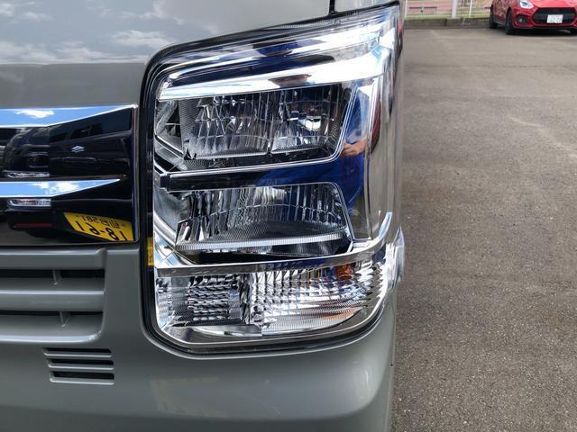 精悍なデザインのLEDヘッドライトを搭載☆