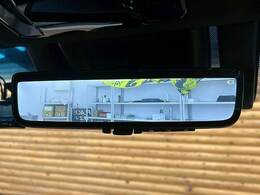 【デジタルインナーミラー】を搭載しております。ミラーにより後方確認ができますので、駐車の際などに役立ちます。