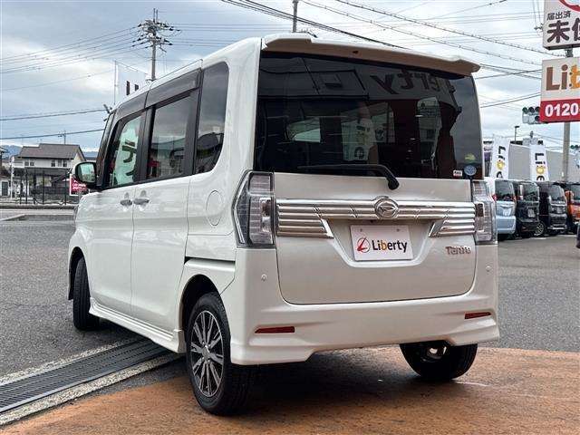 ■□■□■ アフターサービスもお任せ下さい！！ 自社整備工場を完備しております！！ 国土交通省指定整備工場なので車検も最短45分で終わります♪■□■□■