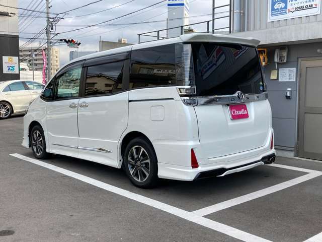 煌耀翔 トヨタ ヴォクシー 2.0 ZS 煌III 4WD 2020年 3.5万キロ (青森県