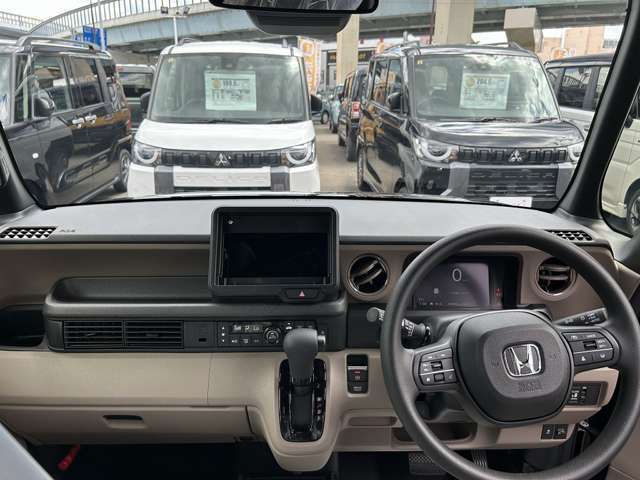 快適なカーライフを過ごしていただくためにオイル交換～定期点検や車検整備なども実施。国土交通省トップランクの指定工場6拠点、認証工場1拠点の体制で高いクオリティの整備を実施しております。