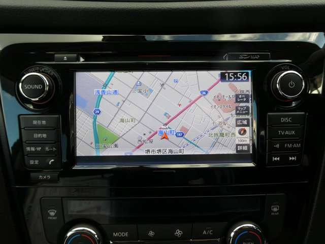 操作性の良い日産純正メーカーナビ。