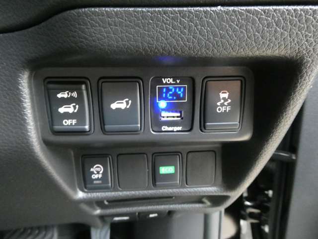 車内からオートバッドア操作