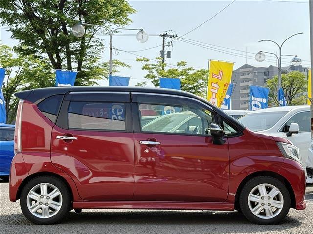 100台の大型展示場！展示場にないお車も全国よりお探しいたします！