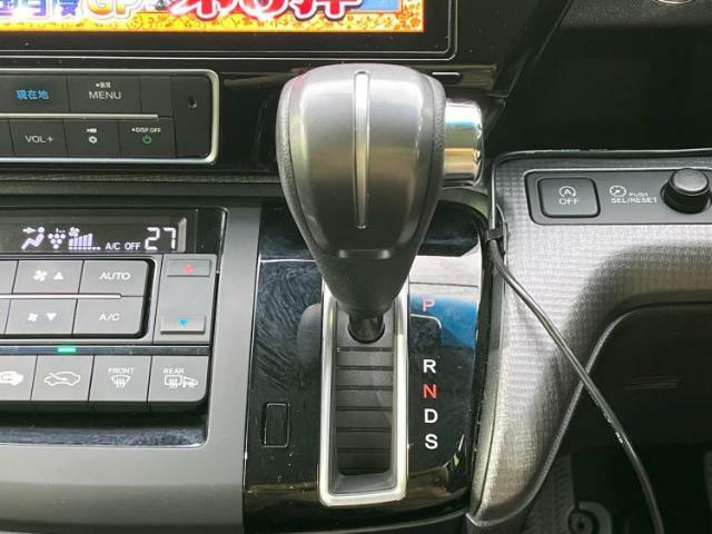 お車に合わせて無料保証以外にも、保証範囲、期間、距離を拡充させた有料保証もご用意しております！中古車の購入が初めてで不安・・・というお客様もご安心ください！