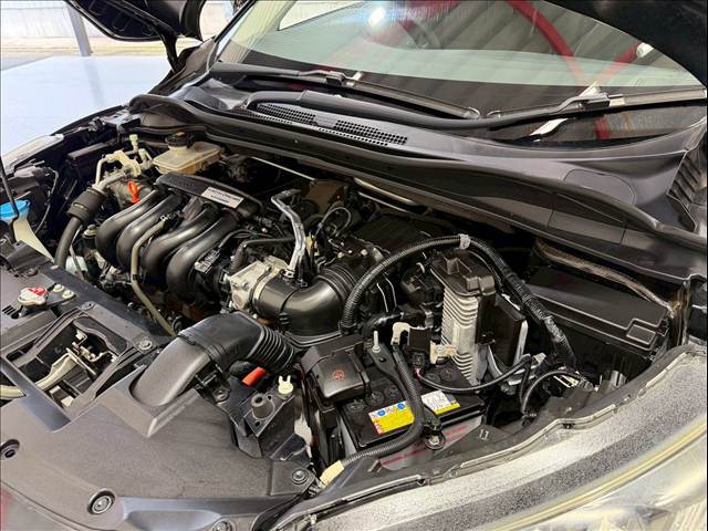 親切・丁寧な専門メカニックスタッフが応対！・車検・点検整備・事故等の修理などアフターサービスも安心。お車のカスタマイズもアクション1のサービススタッフまでご相談ください！