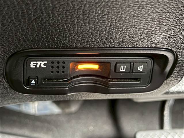 【ETC】高速道路の料金所をストレスなく通過！話題のスポットやサービスエリアに多い「スマートIC」利用時は必須のアイテムです。当店でセットアップを実施、ご納車当日からすぐにご利用いただけます！