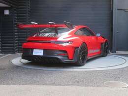 初年度登録：2024年3月　車検満了日：2027年3月27日　新車保証継承　走行距離無制限