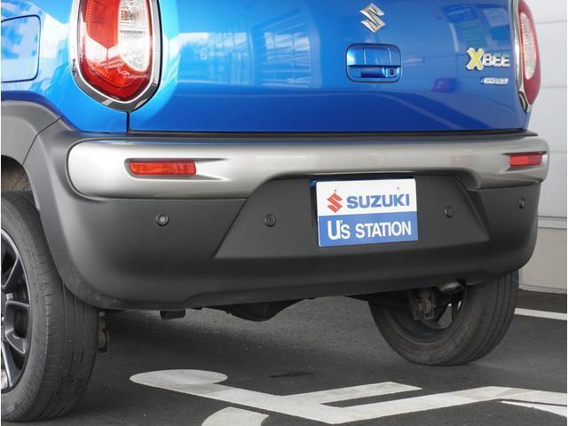 【リアパーキングセンサー】バンパーに付いたセンサーが障害物を検知。一定の距離に近づくとアラートで教えてくれます。狭い駐車スペースや車庫入れ時も安心です。