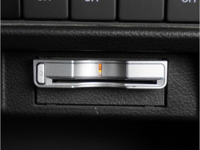 【ETC】ETC付いています、今や高速道路の必需品です。通行料金の割引やスマートICの通過に欠かせません。