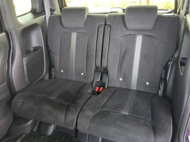 お客様に隅々まで見ていただけるよう展示車両は常に綺麗に仕上げております！お客様のご来店、スタッフ一同心よりお待ち申し上げます。