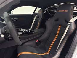 万一故障した場合も、ご購入後2年間、走行距離にかかわらず適用される保証をご用意。大きな安心をご提供いたします。