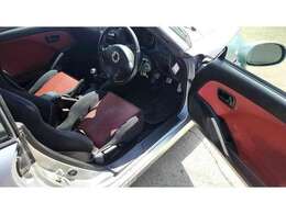 この度は当店のお車をご覧になっていただき、誠にありがとうございます。ぜひじっくりとご検討下さい。気軽にお問合せ・お見積りお待ちしております。