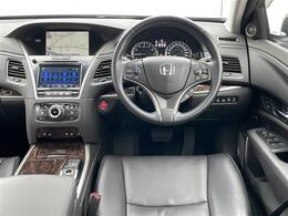 【インパネ全体】全方位で視界が広く、高い目線で運転もしやすいです！