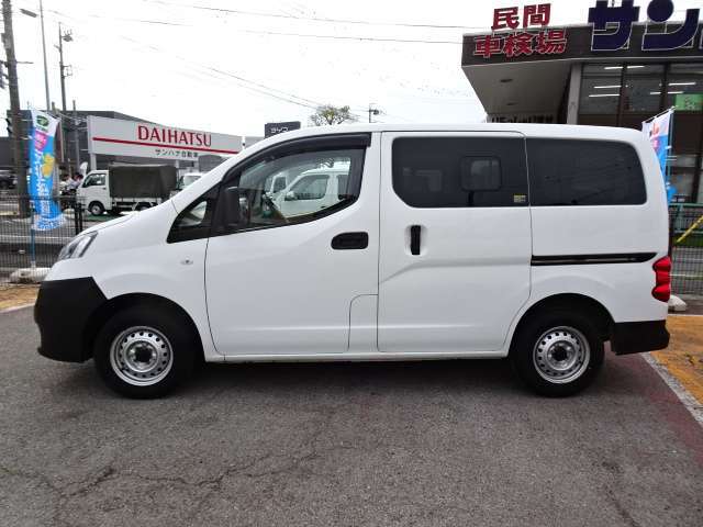内外装とてもキレイな車です！　昭和43年創業！　冷凍車製造、キャンピングカー製造、キッチンカー製造、民間車検、板金塗装、トラック架装、レンタカー、カーリース事業を手がけております