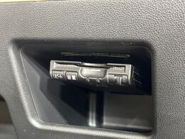 【ETC】高速道路の料金所をストレスなく通過！話題のスポットやサービスエリアに多い「スマートIC」利用時は必須のアイテムです。当店でセットアップを実施、ご納車当日からすぐにご利用いただけます！