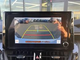 【バックモニター】後ろのカメラの映像がモニターに映し出されるので、後方の見えない死角や、障害物との距離感などもしっかり安全確認することができます！