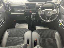 【インパネ全体】全方位で視界が広く、高い目線で運転もしやすいです！