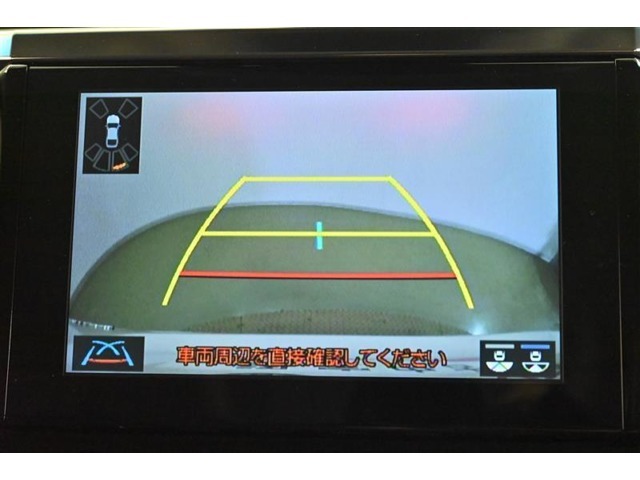 バックガイドモニターで、後方を確認しながら安心して駐車することができます。運転初心者も熟練者も必須の機能ですよ！