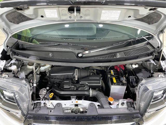 親切・丁寧な専門メカニックスタッフが応対！・車検・点検整備・事故等の修理などアフターサービスも安心。お車のカスタマイズもネクステージのサービススタッフまでご相談ください！