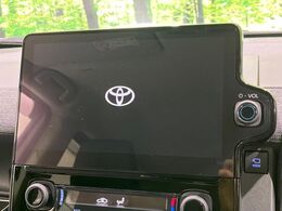 【大画面ナビ】人気の大型10.5インチナビを装備。存在感のある大画面はインパクト大！ナビ利用時のマップ表示は見やすく、テレビやDVDは臨場感がアップ！いつものドライブがグッと楽しくなります♪