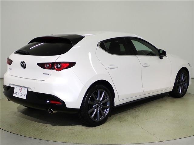 当店はJネットレンタリースの中古車販売部門として、レンタカーの車両入れ替え時に「使用地域」や「車両状態」などを厳選して特におすすめ出来る車両のみを中古車として販売しています。