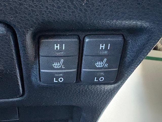 【運転席操作部】『運転席周辺の装備』の画像になります。快適なドライブを楽しむための機能が装備されています！運転席から触れるので使いやすいです！