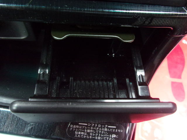 灰皿未使用の禁煙車です。