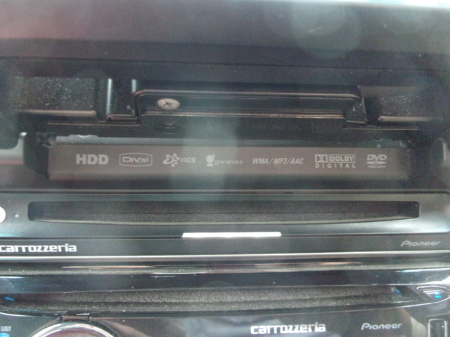CD，DVDスロットル。