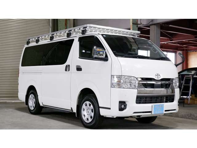 納車前整備を行います！車内クリーニングはもちろん洗車（高圧洗浄）も隅々まで行いご納車いたします。