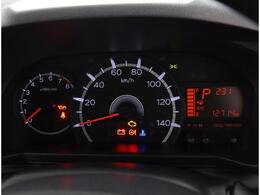 視認性に優れたメーターで、夜間走行も安心して運転できます！