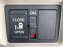 【パワースライドドア】スマートキーや運転席のスイッチでスライドドアの開閉が可能♪電動だから力を入れてドアを開ける必要が無く、小さいお子様でも、重い荷物を持っている時もラクに開け閉めできます♪