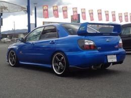 九州トップクラスの大型展示場で高品質車を常時200台を展示しております。当店の他展示車もご覧ください。