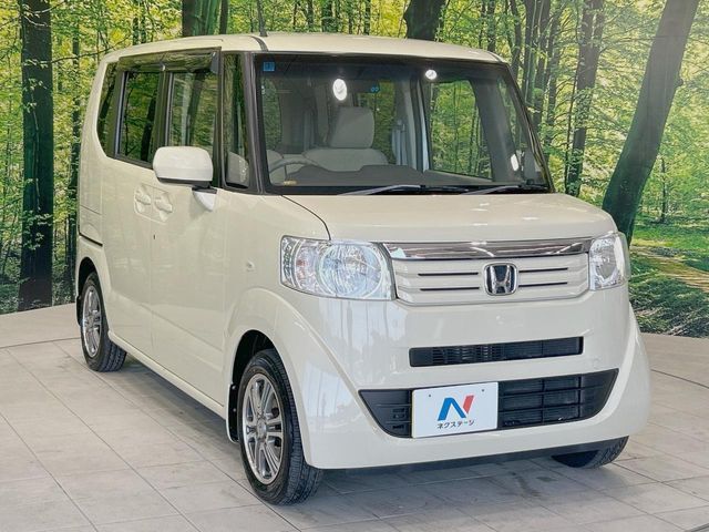 大好評のボディコーティング「弾スプラッシュコート」もご納車までに施工可能。通常のガラスコートと異なる、耐久年数6年の無機質ガラスコーティングが、ボディをキレイな状態に保ってくれます。