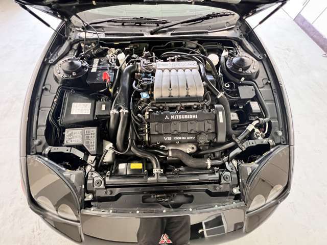 6G72型V6　ツインターボエンジン！280馬力（カタログ値）と43.5kgm（カタログ値）のトルクで余裕の走り！(^^)！