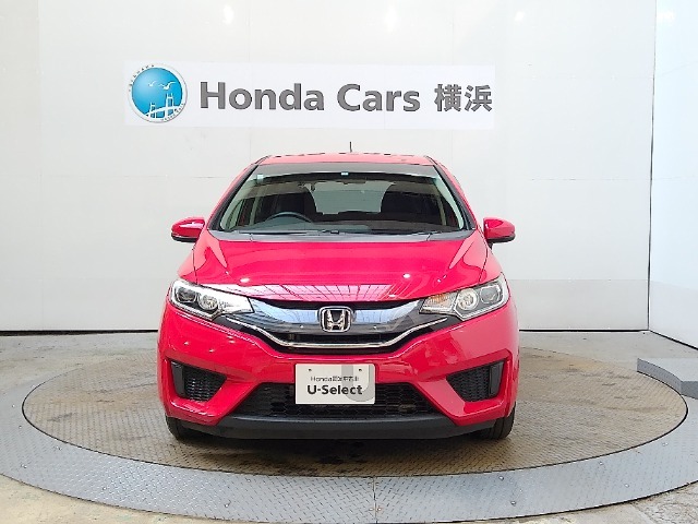 Honda認定中古車はU-Select保証1年付きで、有料で最長5年まで延長可能です。またU-Select　Premium保証の中古車は無料保証2年付きで、有料で最長5年まで延長可能です。