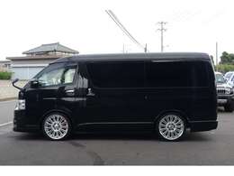 シートカバー・ワイドコンソールボックス（シートカバー同柄）・クルーズコントロール