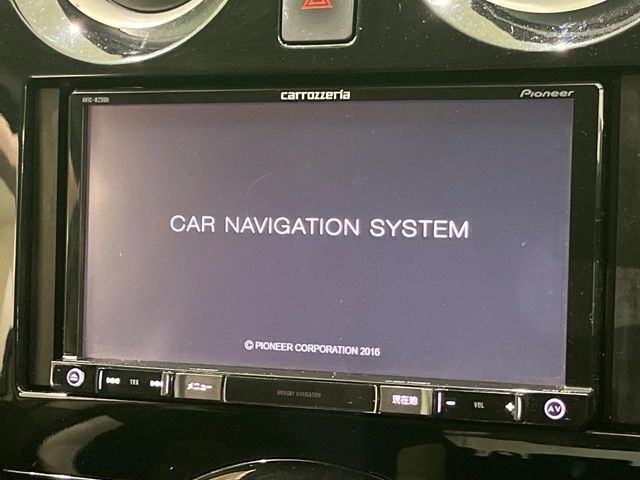 【ナビゲーション】目的地までしっかり案内してくれる使いやすいナビ。Bluetooth接続すればお持ちのスマホやMP3プレイヤーの音楽を再生可能！毎日の運転がさらに楽しくなります！！