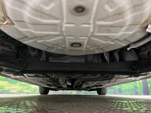 下回りがきれいなうちに、防錆加工の施工がオススメ。降雪地域はもちろん、沿岸部にお住いの方や、趣味でマリン・ウィンタースポーツをされる方にご好評いただいております。