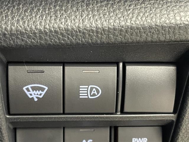 【運転席操作部】快適なドライブを楽しむための機能が装備されています！運転席から触れるので、使いやすいです！除菌プランいれていただくと、さらに清潔で安心していただけます！