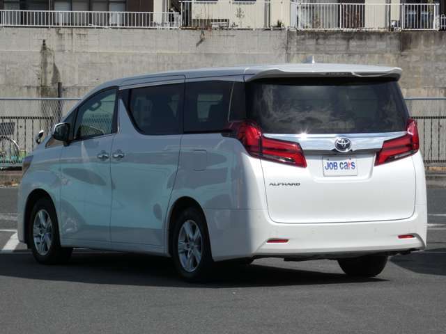 自社工場にて徹底した点検整備を行いご納車致しますのでご安心ください！
