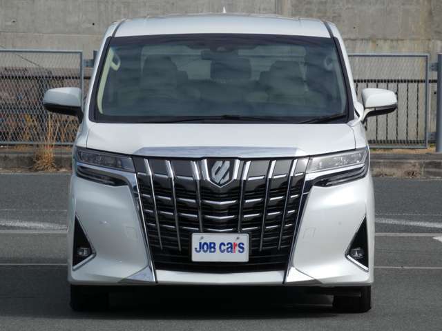 プライベートのお車からビジネスカーまでご希望に沿ったお車をご用意しています！早い者勝ちのプライス！是非、お車を見にご来店ください！