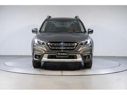 乗用車の快適性、SUVの走破性、ステーションワゴンの積載性を兼ね備えています。