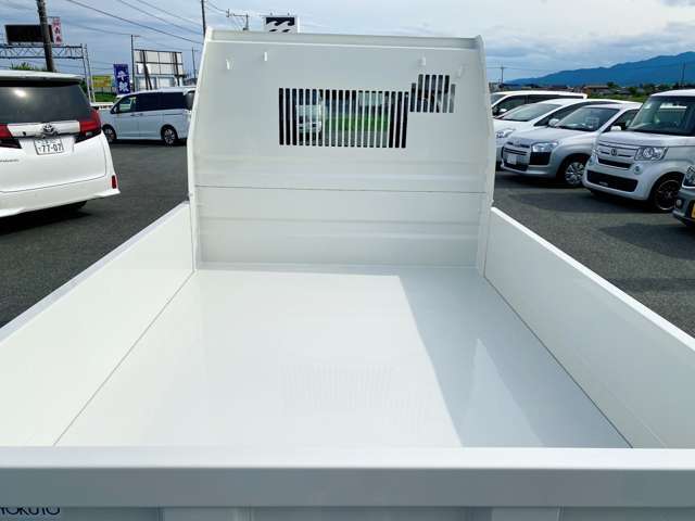 Next　Trading（ネクストトレーディング）です♪三重県松阪市小舟江町83、国道23号線沿いにございます！駐車場完備しておりますので、お気軽にご来店ください！